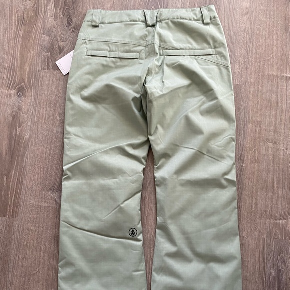 Volcom Women’s Insulated Snow Pants - Picture 7 of 7